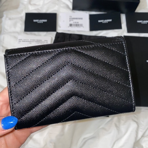 NWT Saint Laurent Monogramme Card Case V Flap - Picture 4 of 16